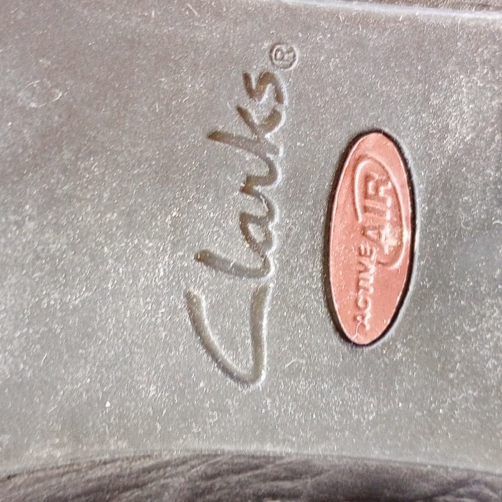 Clarks Artisan Double Strap Mary Jane Heels - Picture 10 of 10